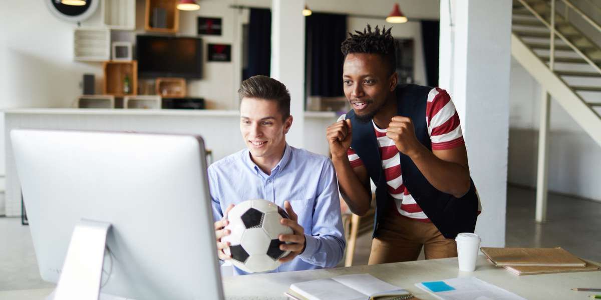 The Evolution of Gambling Sites: Navigating the Digital Landscape