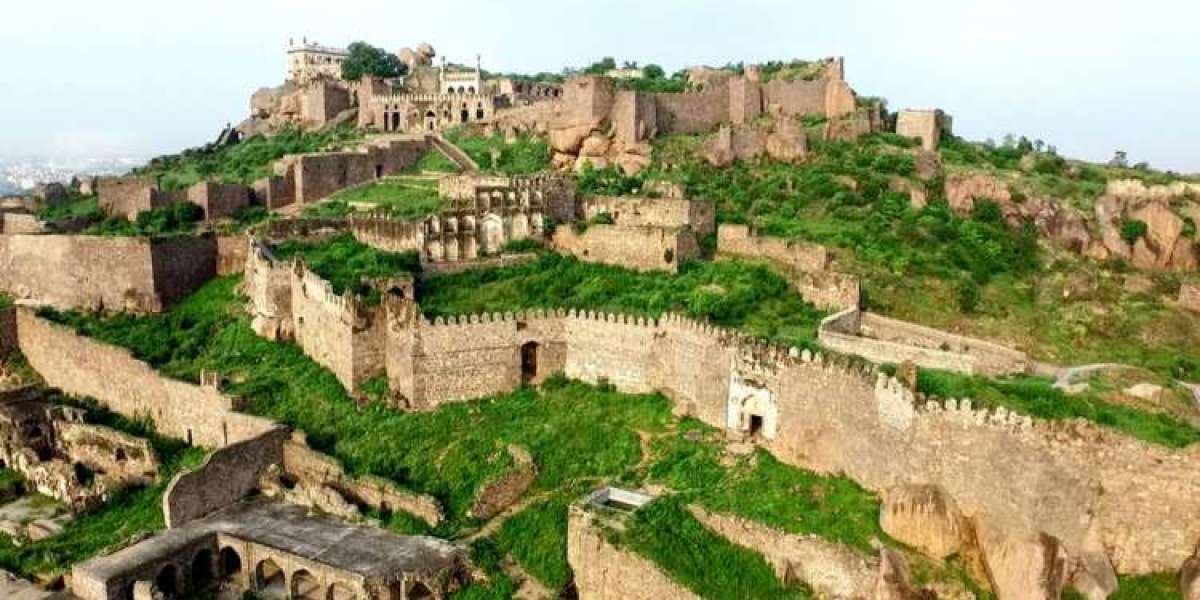 From Forts to Pearls: Exploring the Royal Heritage of Hyderabad