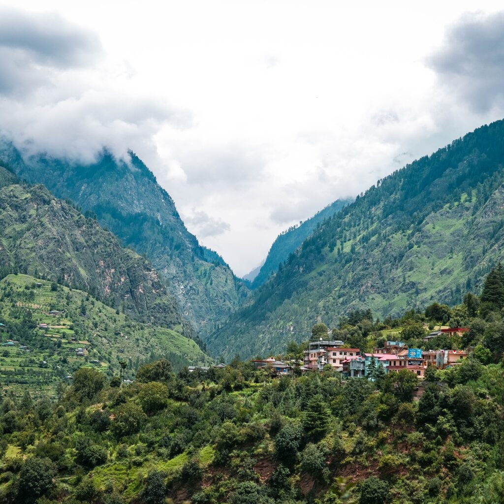 Kheerganga Trek Camping Package, Kasol Book Now @999