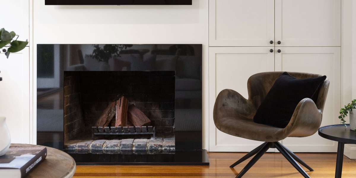 15 Up-And-Coming Fireplace Styles Bloggers You Need To See