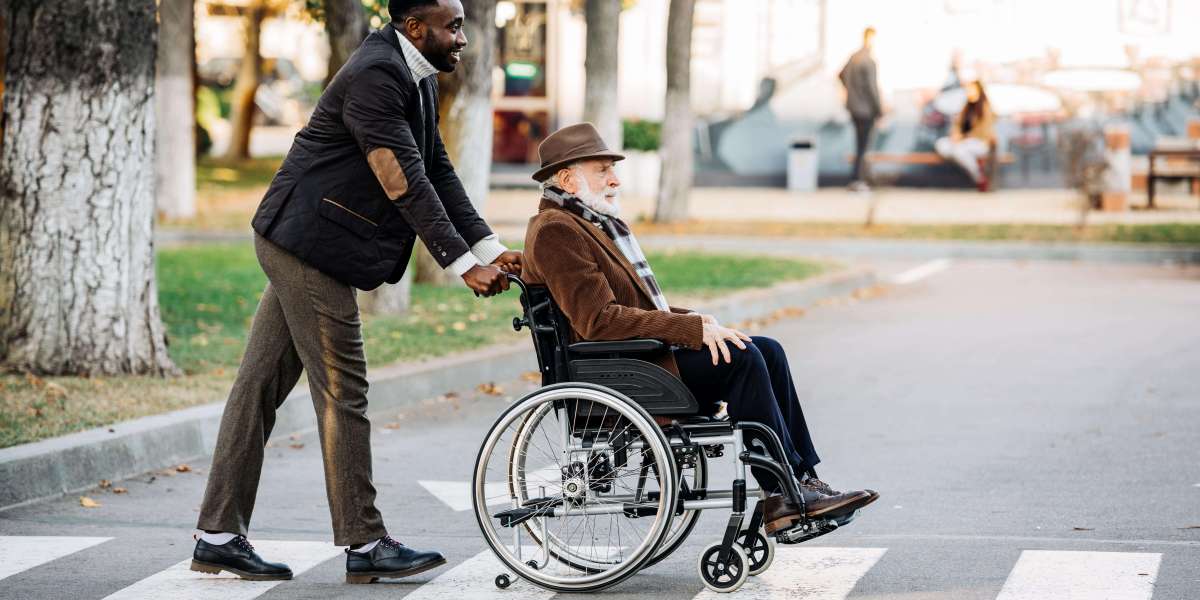10 Of The Top Mobile Apps To Use For Senior Walker