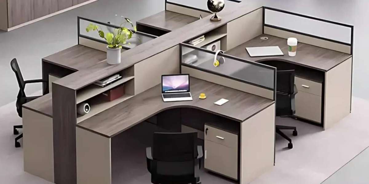 How to choose a CEO's office desk?
