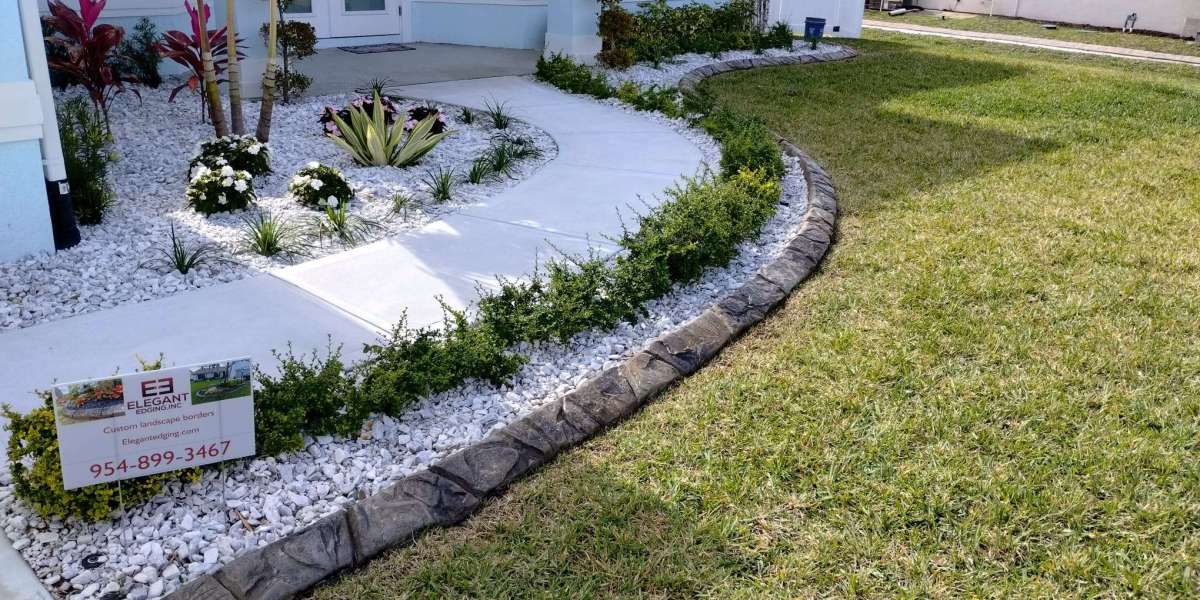 Landscape Concrete Edging in Melbourne, FL