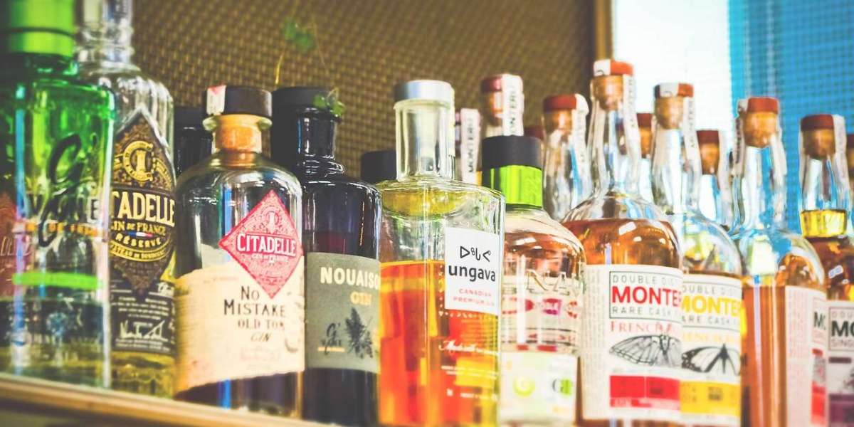 Sophisticated Bartending Services Designed for Florida's Finest Events