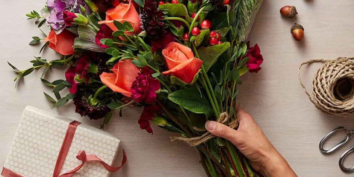 Same Day Valentine’s Day Flowers That Save the Moment With Style
